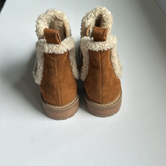 Steve Madden Leopold Faux Shearling Chelsea Boot in Camel Suede New - Picture 3 of 8